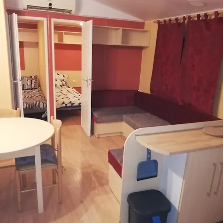 Mobil La Salamandre Apartment *